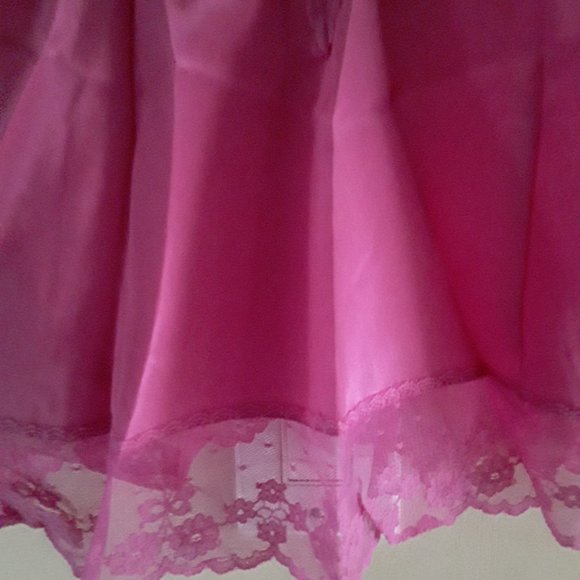 NWT Vintage FORMFIT Lace Trimmed Camisole - Picture 3 of 6